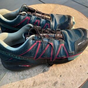 Salomon Speedcross running/trail shoes